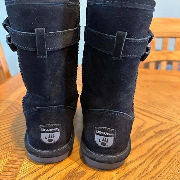 Bear paw Black Suede Boots with Buckle - Picture 4 of 6